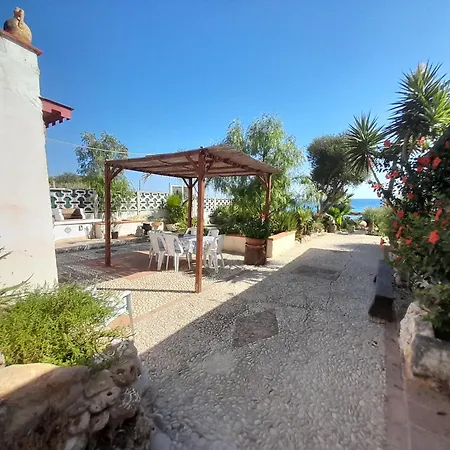 Regina Del Mare - Solarium And Garden *